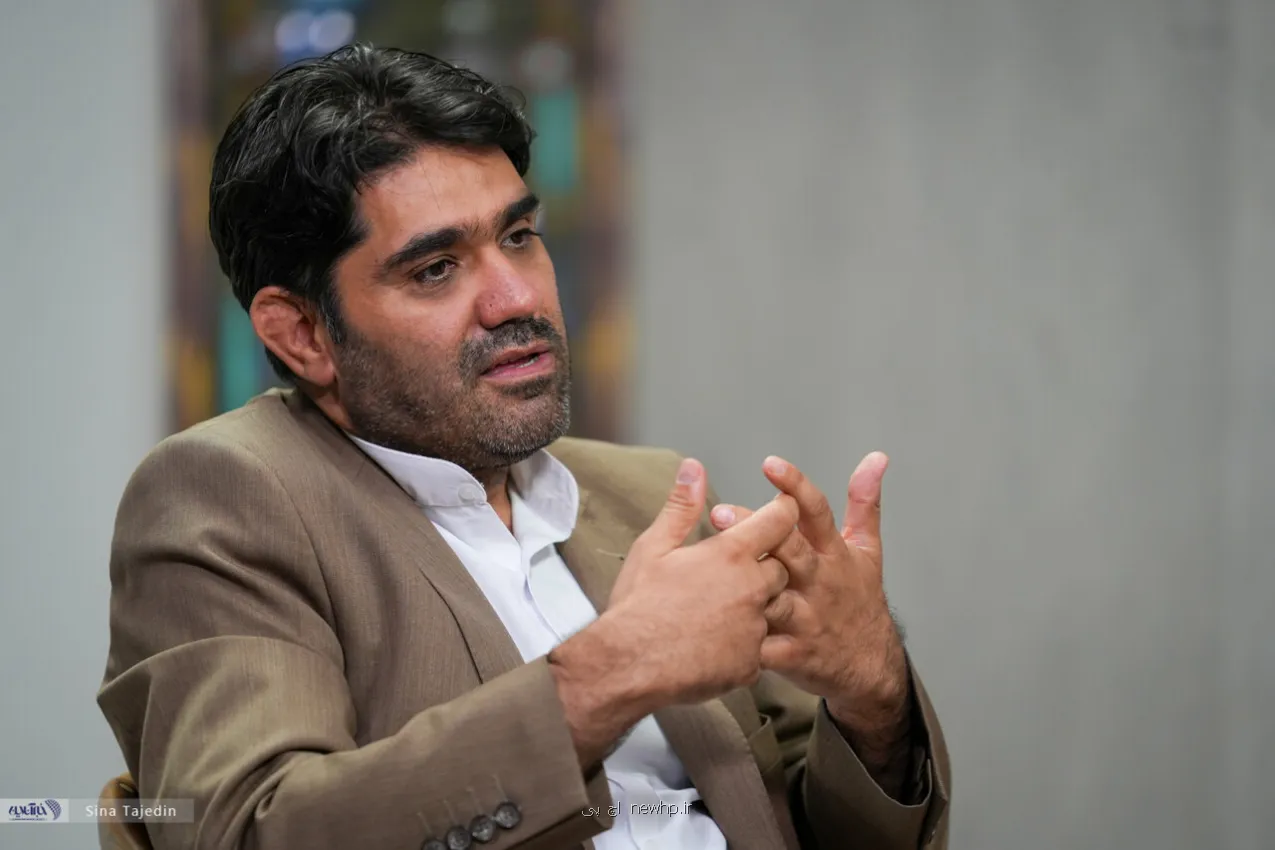 بازاریاب ها کف بازار اینترنت پرو می فروشند